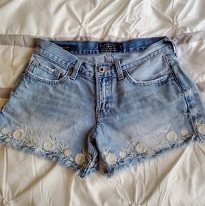 lucky brand cut off denim shorts floral embroidery